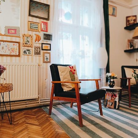 Flat In Historic Villa With Your Own Private Garden, Near City Park Budapešť Exteriér fotografie