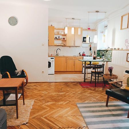 Flat In Historic Villa With Your Own Private Garden, Near City Park Budapešť Exteriér fotografie